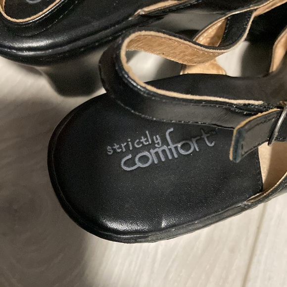 Black Strap Women’s Shoes by Strictly Comfort Sz 8 - Picture 4 of 5